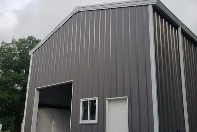 Surplus Steel Structures for Versatile and Durable Construction Solutions