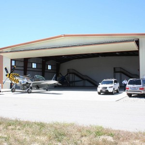 Light weight flexible steel structural aircraft hangar