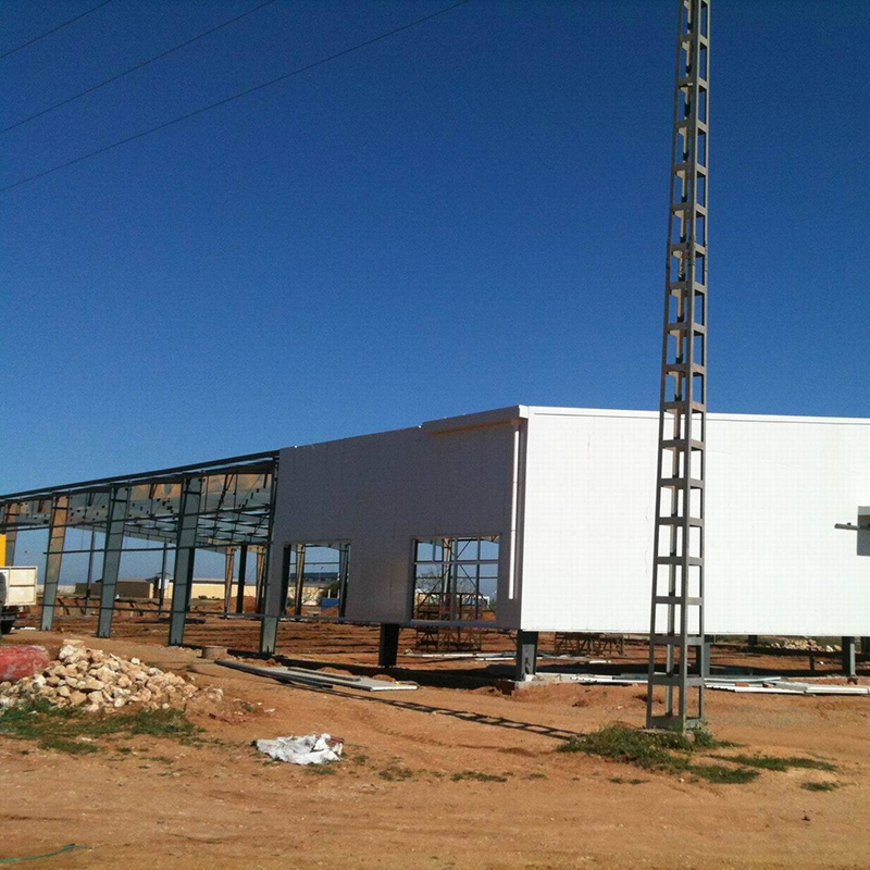 What are the classification of steel structure fastener connection materials